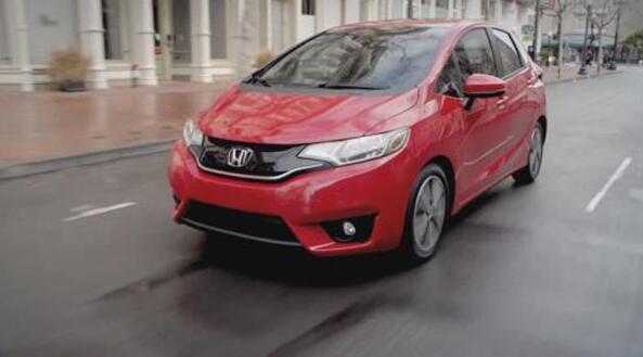 本田飛度改裝專(zhuān)業(yè)汽車(chē)音響器材歌劇世家+英國(guó)正弦波音響