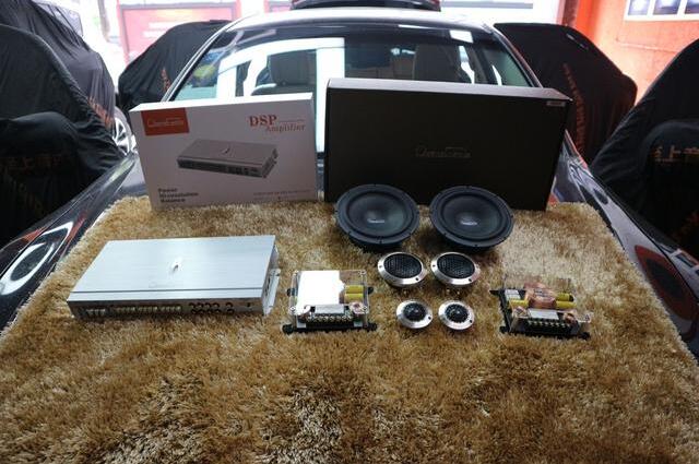 哈爾濱至上音樂豐田皇冠汽車音響改裝，讓音質(zhì)提升不止一點點