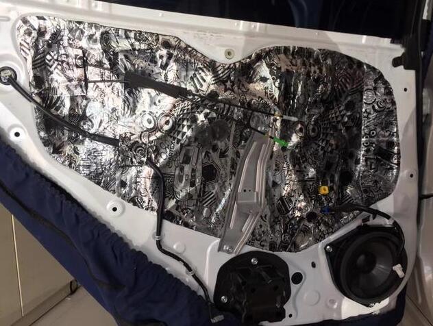 舒適非凡的駕乘感受！日產(chǎn)天籟音改后，車主：這簡直是完美！