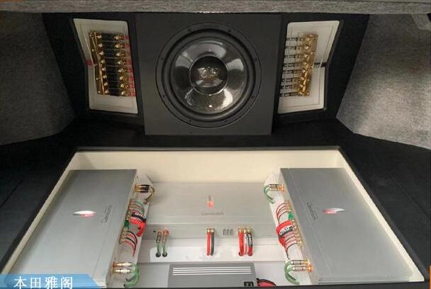 三分頻+三臺(tái)歌劇世家功放，本田雅閣車主全新定制專屬音樂(lè)
