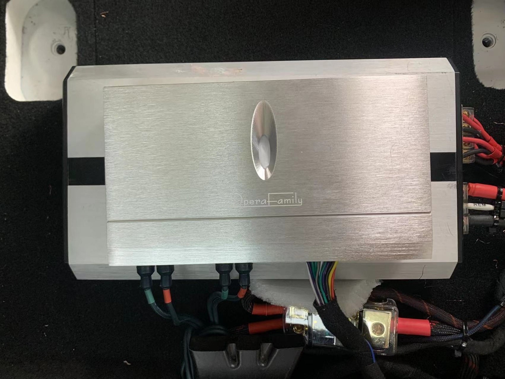 哈弗H6音響改裝歌劇世家 性價比改裝聽感飽滿細(xì)膩！