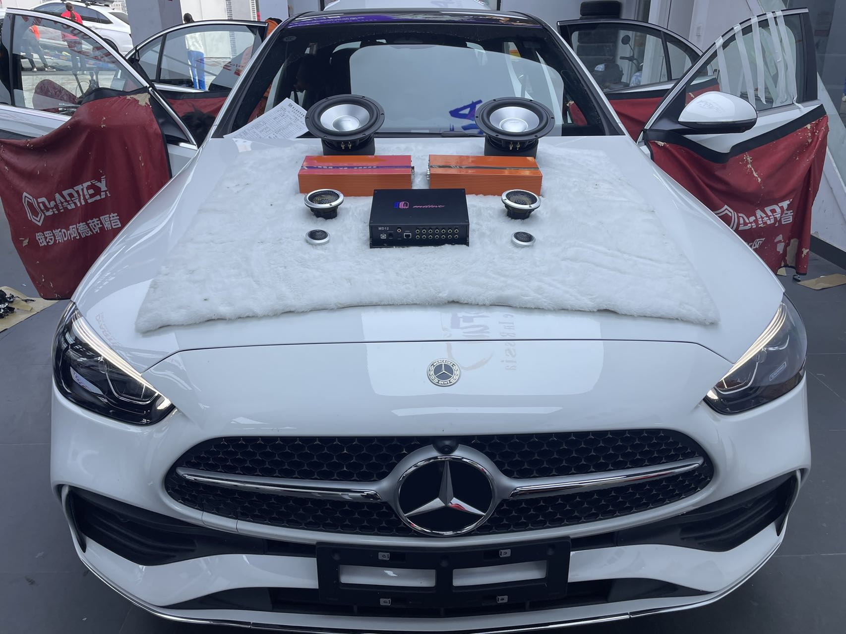 從將就到講究，奔馳C350el音響升級開啟音樂新體驗