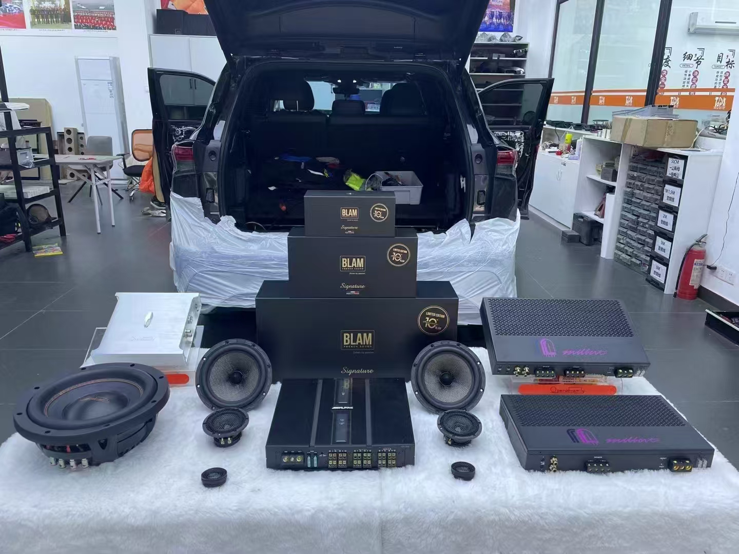 豐田皇冠陸放音響升級，邂逅法式浪漫音律