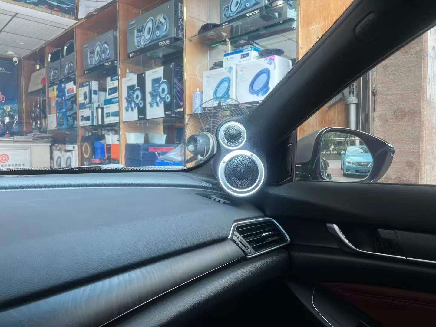 前聲場(chǎng)：歌劇世家VS33三分頻 (3).jpg